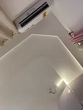 Nottynadiaa online show from April 7, 2026, 8:09 pm