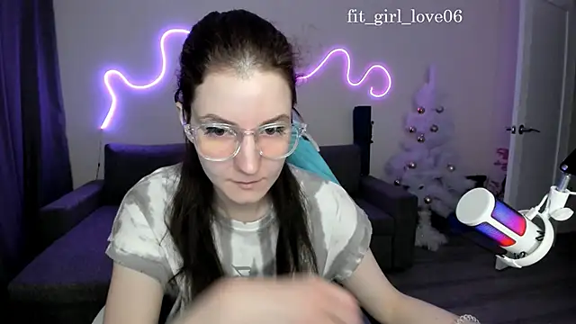 Snapshot of Bridget_fitness chatting on January 3, 2025, 1:58 pm Bridget fitness online show from January 3, 2025, 1:58 pm