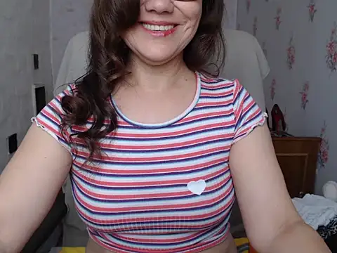 Snapshot of KittyyLaBeauty chatting on May 4, 2026, 5:25 am KittyyLaBeauty online show from May 4, 2026, 5:25 am