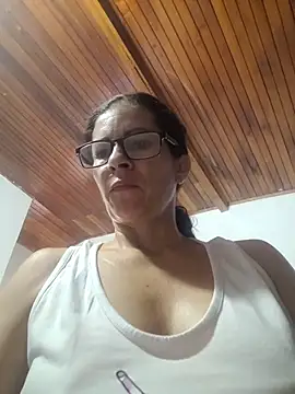 NATALIA MAGICK online show from October 24, 2025, 4:25 pm