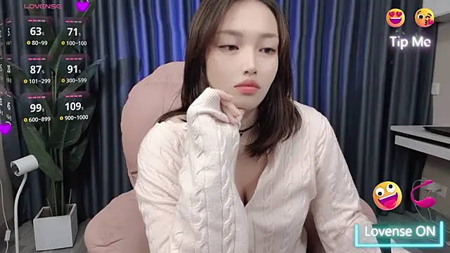 Snapshot of Cothy_Ti chatting on January 18, 2025, 5:59 pm Cothy Ti online show from January 18, 2025, 5:59 pm