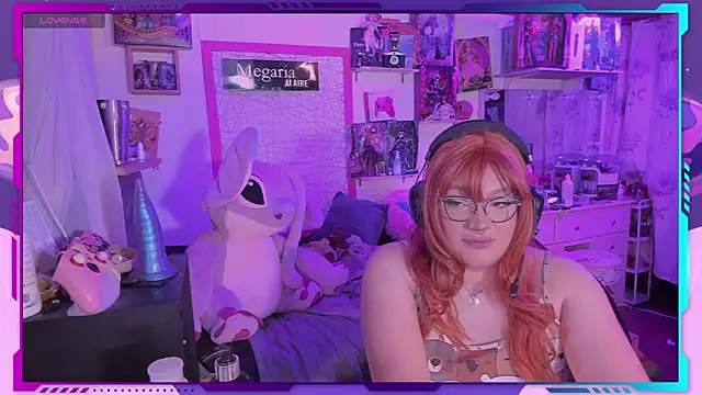 Snapshot of MegariaB chatting on February 11, 2025, 4:33 am MegariaB online show from February 11, 2025, 4:33 am