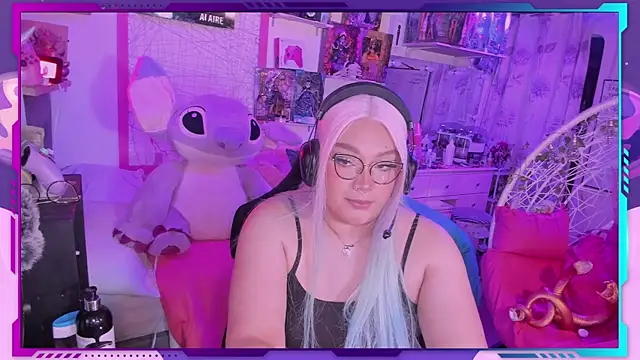 Snapshot of MegariaB chatting on March 11, 2025, 4:54 am MegariaB online show from March 11, 2025, 4:54 am