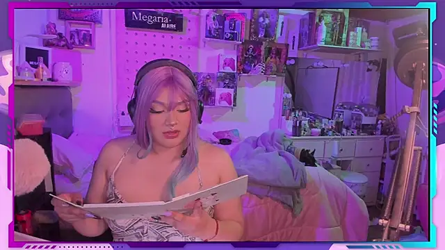 Snapshot of MegariaB chatting on October 9, 2025, 3:59 am MegariaB online show from October 9, 2025, 3:59 am