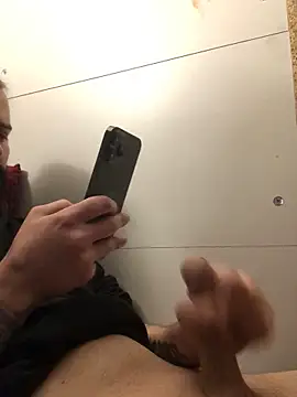 hotmrniceguy online show from February 15, 2025, 11:25 pm