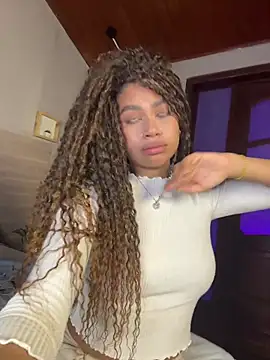 nayah   online show from February 10, 2026, 7:51 pm