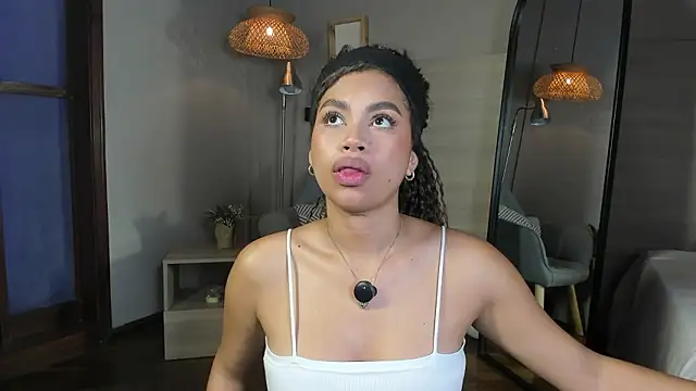 nayah   online show from March 3, 2026, 7:53 pm