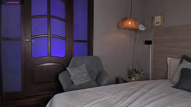 nayah   online show from March 13, 2026, 8:15 pm