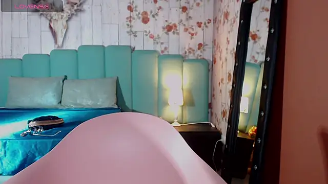 Snapshot of Alison_Simmons chatting on January 4, 2025, 2:56 pm Alison Simmons online show from January 4, 2025, 2:56 pm