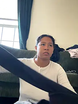 Snapshot of VanessaBling chatting on November 10, 2025, 9:14 pm VanessaBling online show from November 10, 2025, 9:14 pm