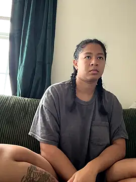 Snapshot of VanessaBling chatting on December 5, 2025, 3:41 pm VanessaBling online show from December 5, 2025, 3:41 pm