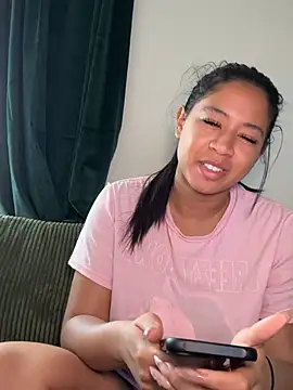 Snapshot of VanessaBling chatting on February 3, 2026, 4:12 pm VanessaBling online show from February 3, 2026, 4:12 pm