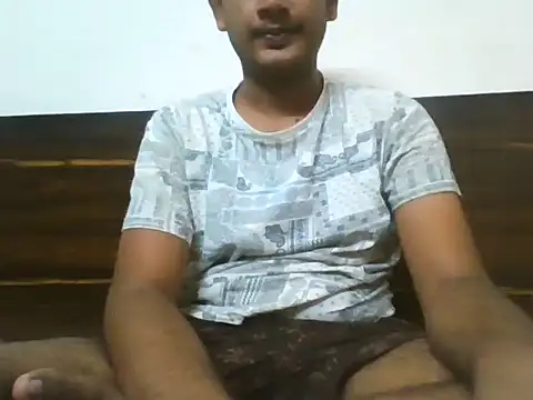 Snapshot of Dusky_Aarav chatting on October 16, 2025, 5:08 am Dusky Aarav online show from October 16, 2025, 5:08 am