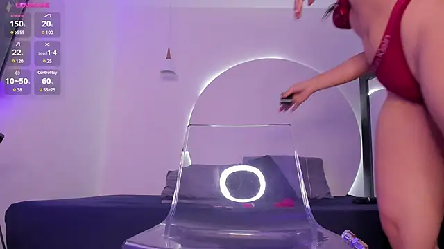 April collinss online show from February 5, 2025, 9:07 pm