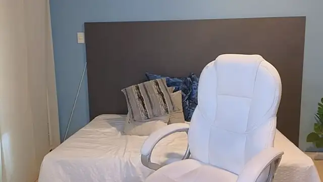 maiaa ruiz online show from January 11, 2025, 4:57 pm