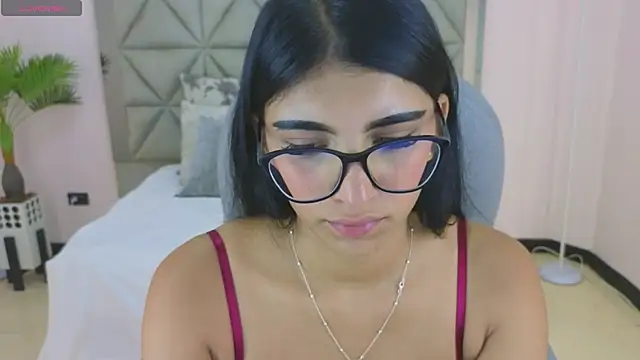 maiaa ruiz online show from November 12, 2025, 3:01 pm