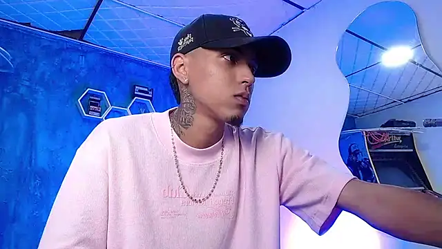 Liam lee online show from December 26, 2024, 4:14 pm