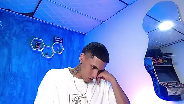 Liam lee online show from January 11, 2025, 4:03 pm