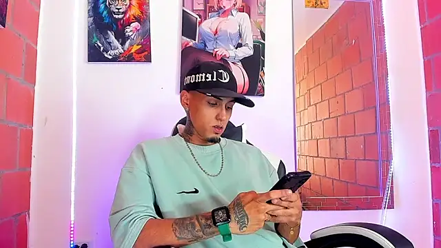 Snapshot of Liam_lee chatting on March 17, 2026, 9:40 pm Liam lee online show from March 17, 2026, 9:40 pm