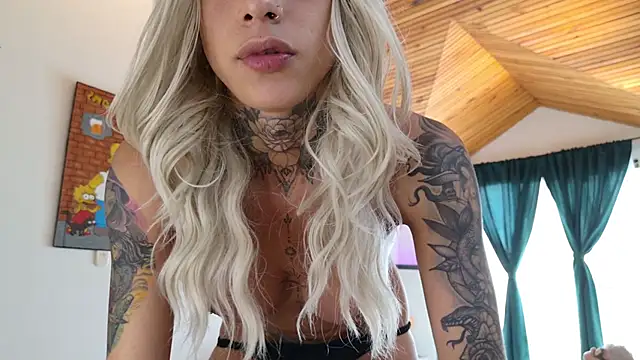 Juana 777 online show from September 28, 2025, 3:50 pm