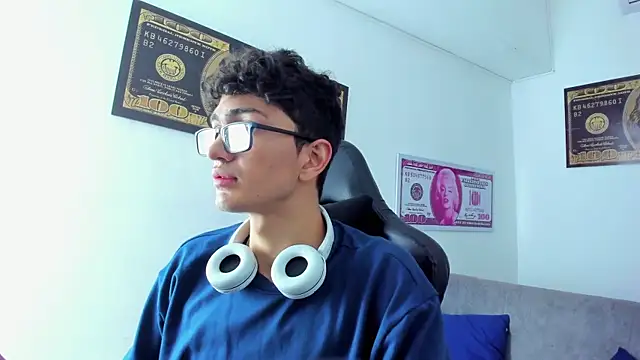 TylerWhite  online show from February 11, 2025, 3:08 am