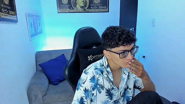 TylerWhite  online show from February 19, 2025, 2:55 am