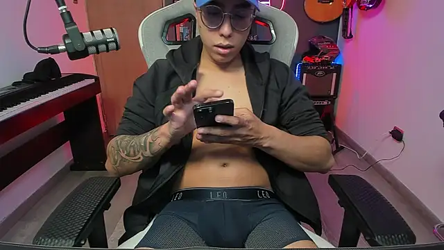 granxarma960 online show from January 9, 2025, 4:41 am