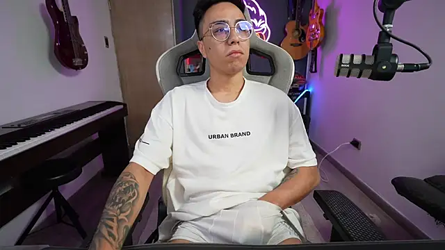 granxarma960 online show from February 17, 2025, 6:53 am