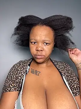 Snapshot of Mandy-101 chatting on February 18, 2026, 4:41 am Mandy-101 online show from February 18, 2026, 4:41 am