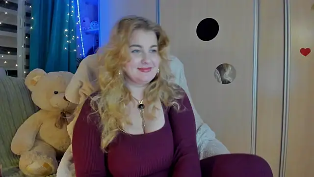 CoraSwon online show from March 22, 2026, 6:33 pm