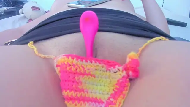 Snapshot of KarelySexy chatting on July 18, 2026, 1:15 pm KarelySexy online show from July 18, 2026, 1:15 pm