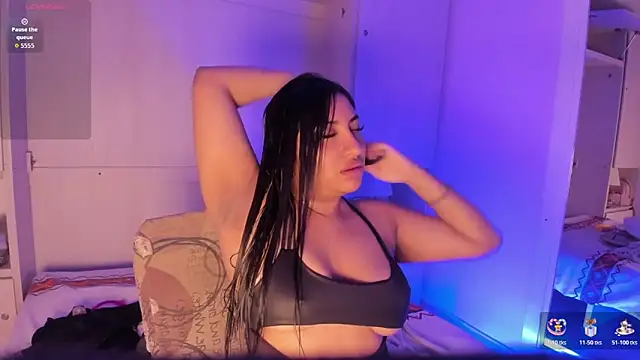 CANDYGABYY online show from April 18, 2026, 8:09 pm