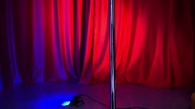 Snapshot of NatyDesiree chatting on January 3, 2025, 7:39 pm NatyDesiree online show from January 3, 2025, 7:39 pm