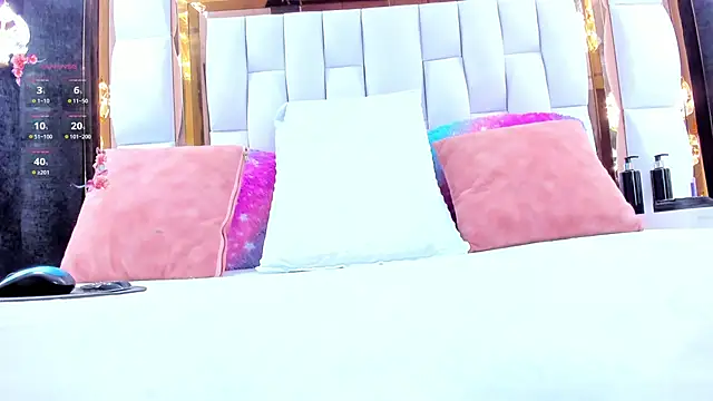 RileySweett online show from March 25, 2026, 11:49 am