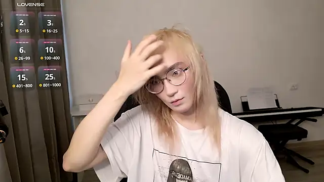 CuteYukiKun online show from February 17, 2026, 9:39 am