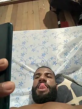 Snapshot of BL4CKBUNY chatting on September 28, 2025, 10:59 pm BL4CKBUNY online show from September 28, 2025, 10:59 pm