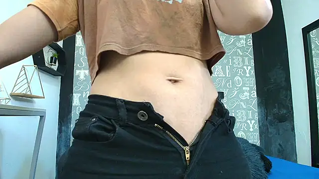 Lindsey8 online show from November 12, 2025, 12:38 pm