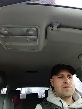 Snapshot of LucianM6 chatting on March 28, 2026, 9:31 am LucianM6 online show from March 28, 2026, 9:31 am