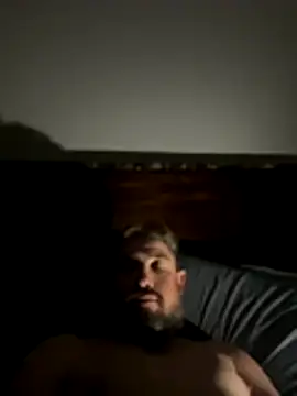 Snapshot of caliguy37 chatting on October 28, 2025, 3:43 am caliguy37 online show from October 28, 2025, 3:43 am