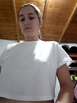 Snapshot of Iris_love18 chatting on March 7, 2026, 3:25 am Iris love18 online show from March 7, 2026, 3:25 am