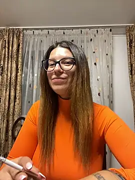 NadiraNoor online show from September 10, 2025, 9:48 pm