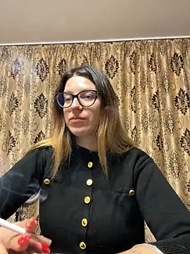 NadiraNoor online show from October 2, 2025, 10:39 pm