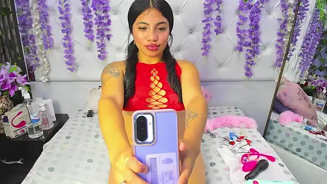 Snapshot of arianaa_tompsoon chatting on February 12, 2026, 8:04 pm arianaa tompsoon online show from February 12, 2026, 8:04 pm
