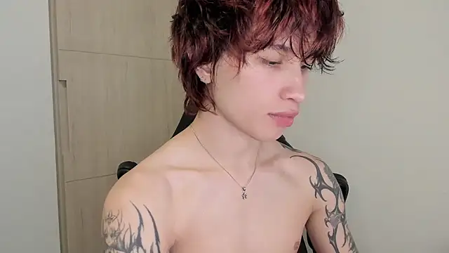 liamelf online show from February 15, 2026, 1:57 am