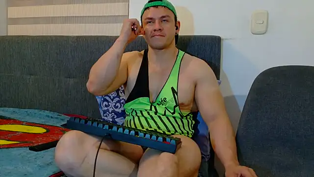 Snapshot of MarksMuscle chatting on May 12, 2026, 4:31 am MarksMuscle online show from May 12, 2026, 4:31 am