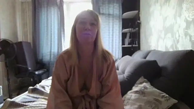 WindChristy online show from June 19, 2026, 9:35 am