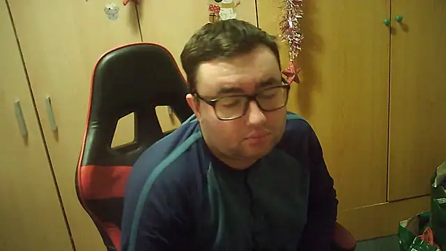 Javier bear online show from December 15, 2025, 10:19 am