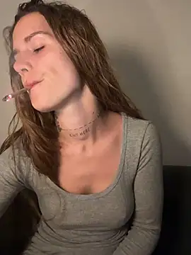 EmiliaCatalina online show from March 4, 2026, 11:22 pm