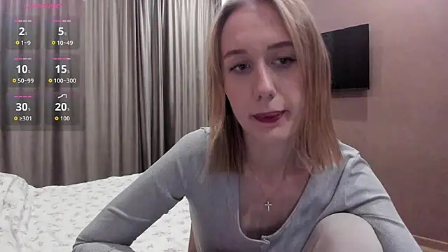 Mika Ray online show from November 14, 2025, 10:29 pm