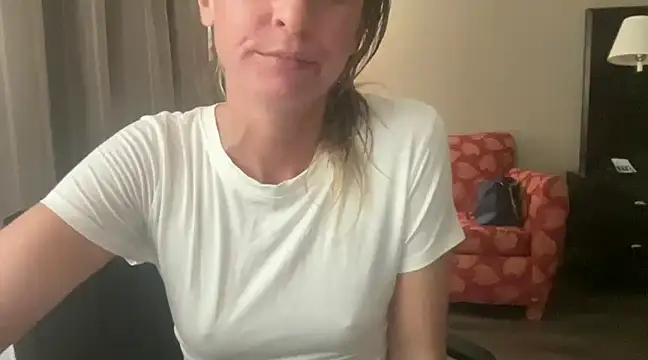 Snapshot of Aggbb chatting on January 14, 2025, 3:26 pm Aggbb online show from January 14, 2025, 3:26 pm